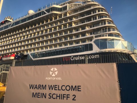 Mein Schiff 2 Countdown Zur übergabe In Kiel