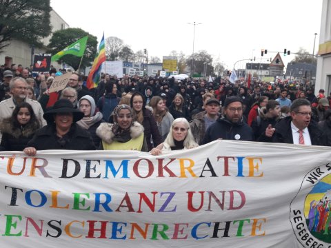 Bad Segeberg: Alles zur Demo gegen Rechts im Liveticker